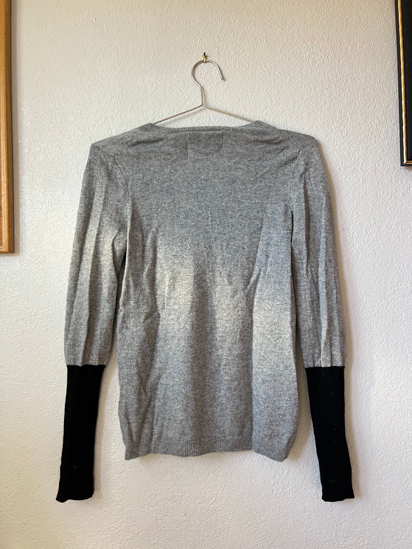 ATKO Cashmere Wool Sweater Grey V-Neck with Black Sleeves - XS