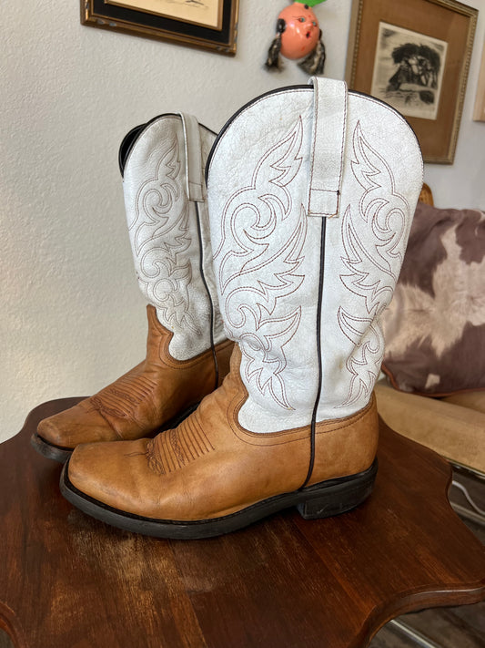 Masterson Woman’s Brown and White Leather Cowgirl Western Boots Square Toe - US 8