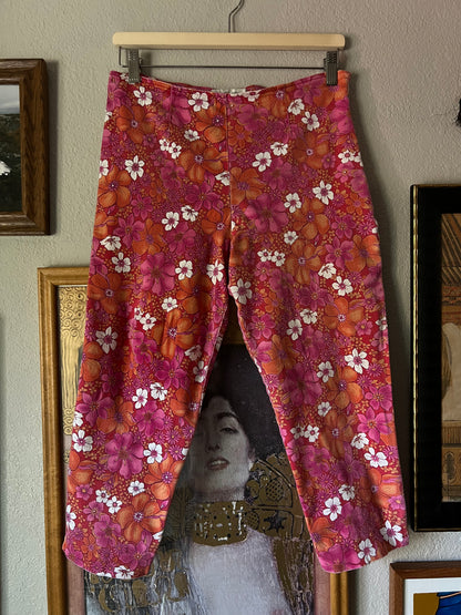 90s Pink and Orange Floral Capris - 27"