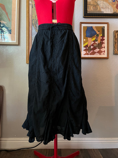 80s Black Ruched Midi Skirt w Embroidery Details - Large