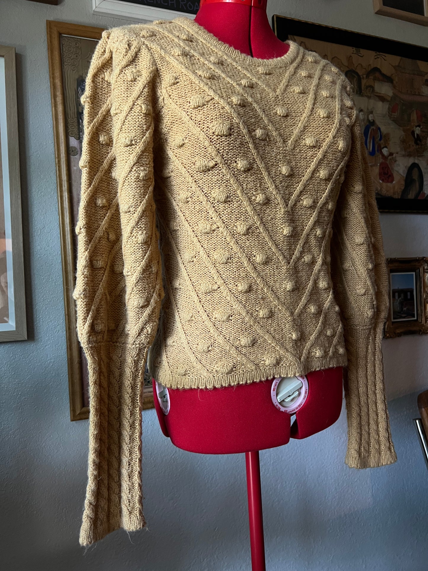 Knitted Sweater with Puffy Sleeves - S/M