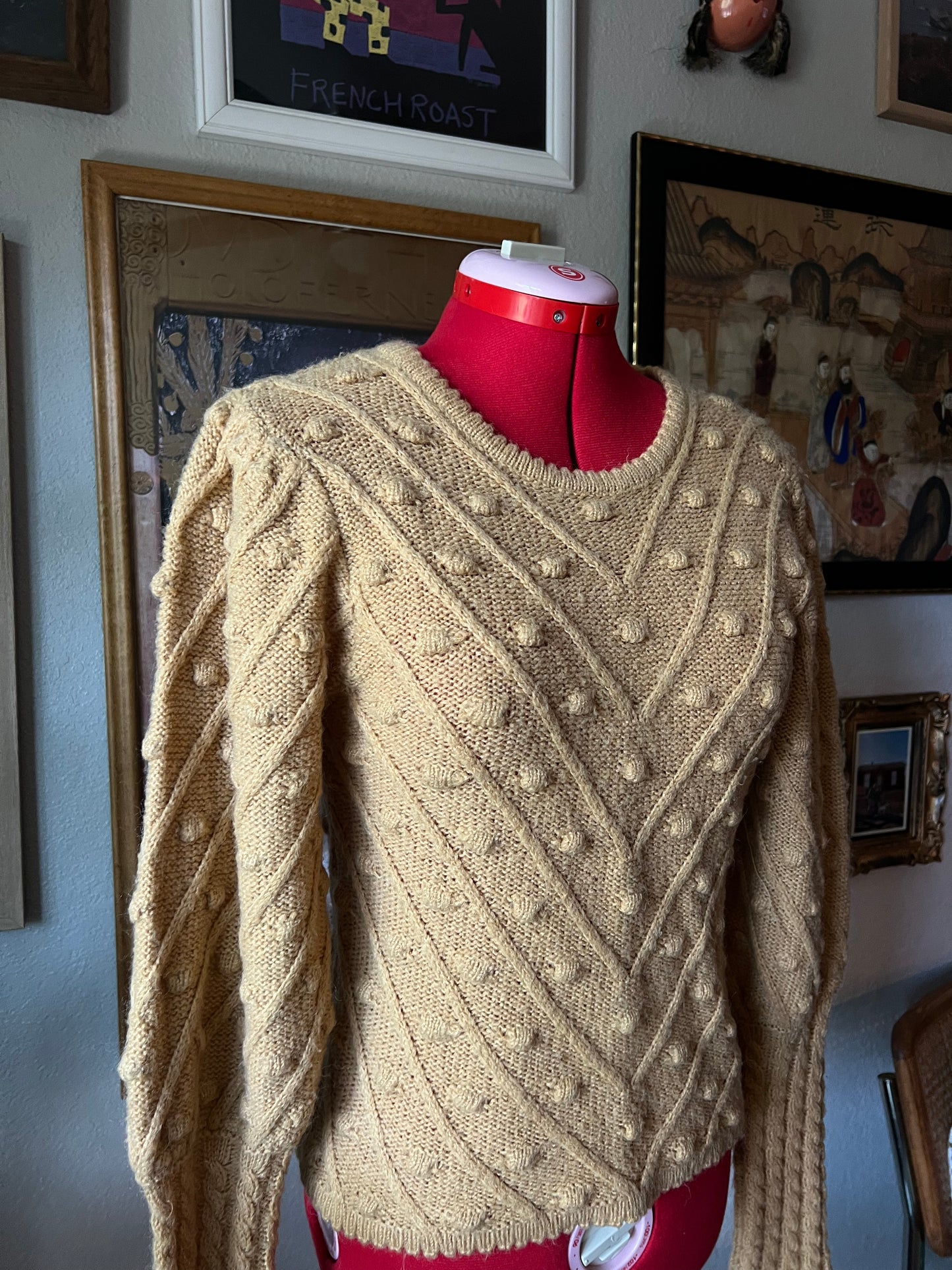 Knitted Sweater with Puffy Sleeves - S/M