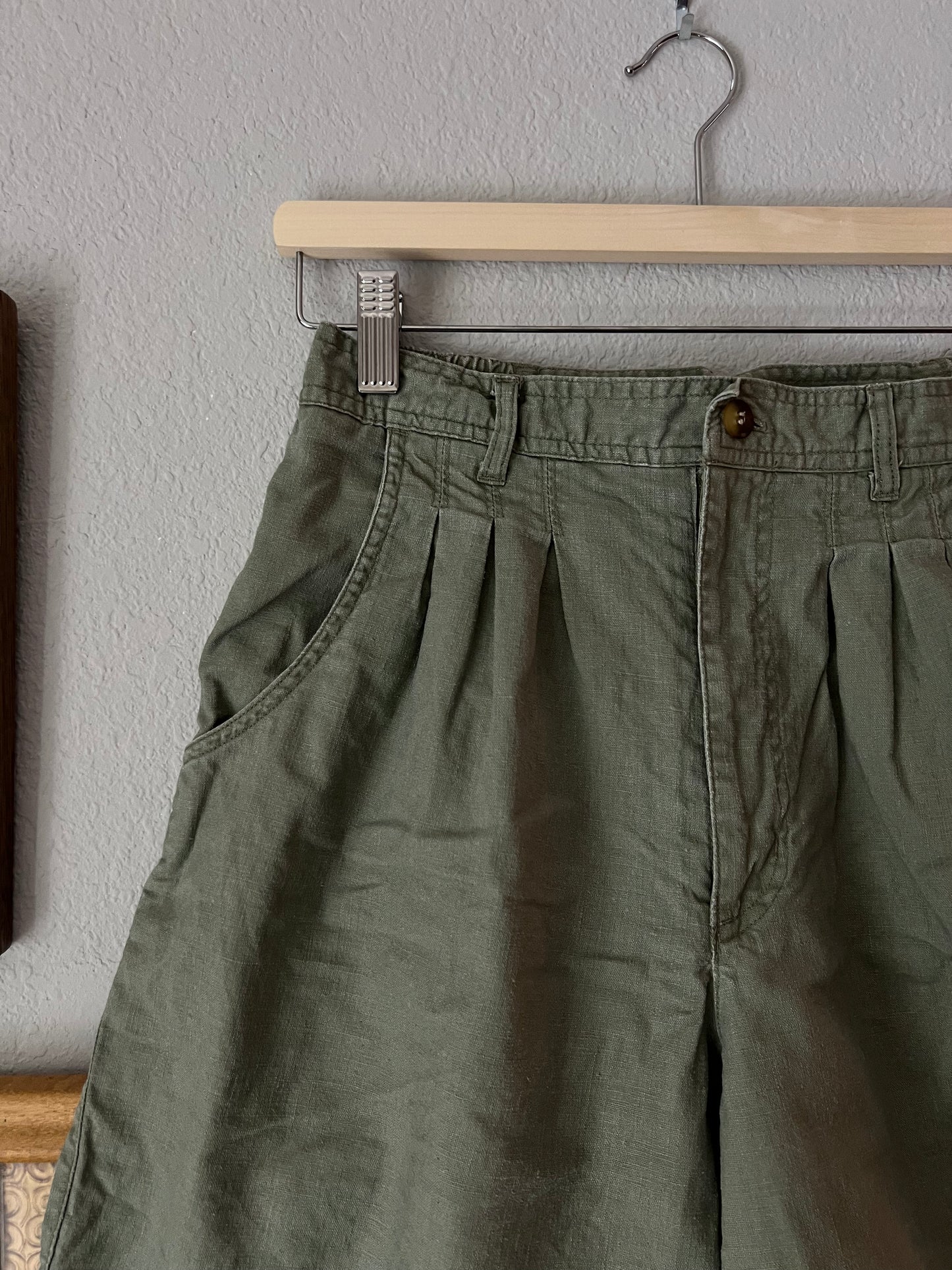 Khaki Linen Blend Highwaisted Shorts - 26"