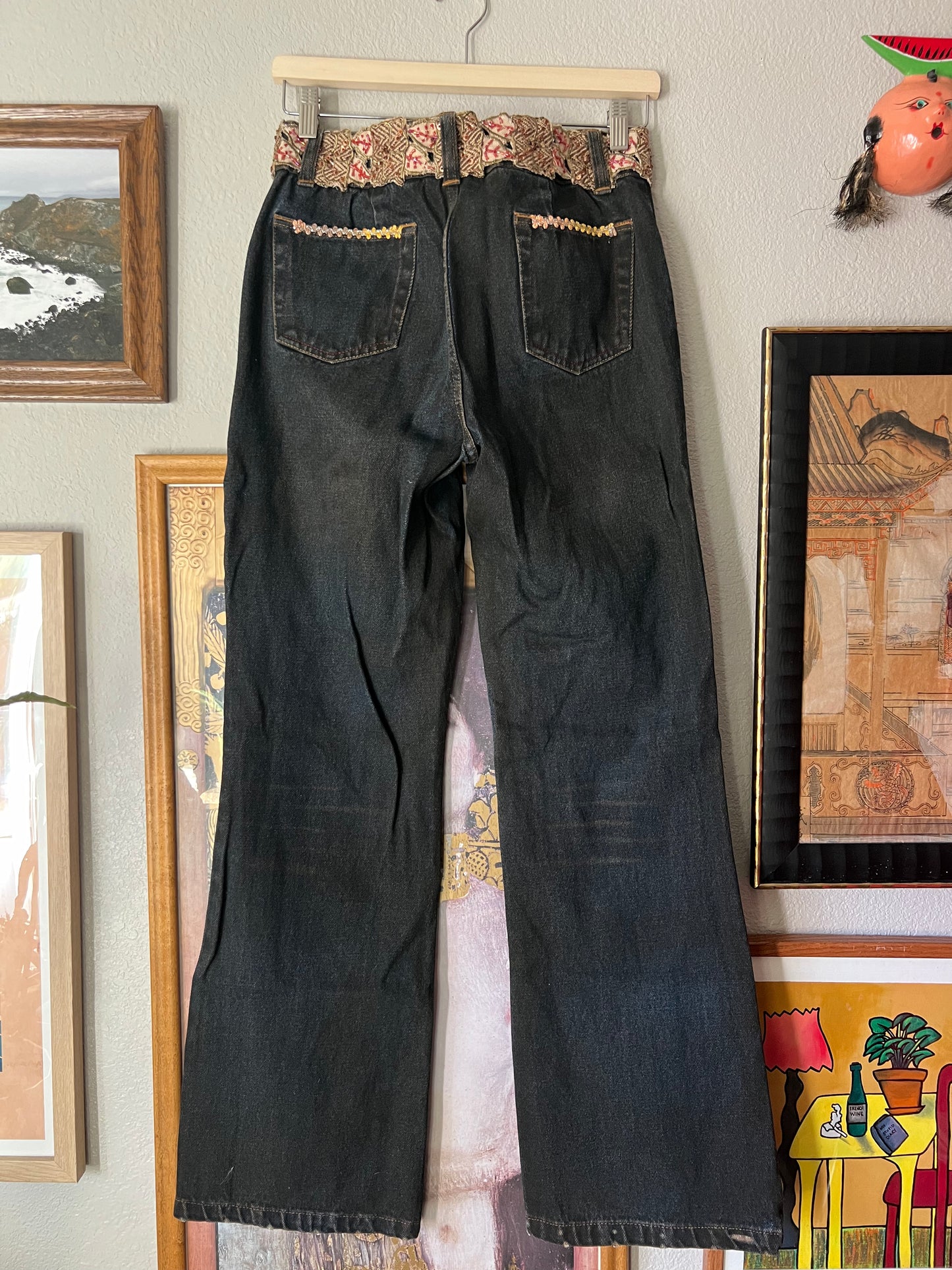 Y2K RARE Jeans with Embellished Belt and Pockets - 28"