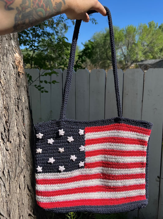 Vintage Chateau American Flag Crochet Shoulder Bag