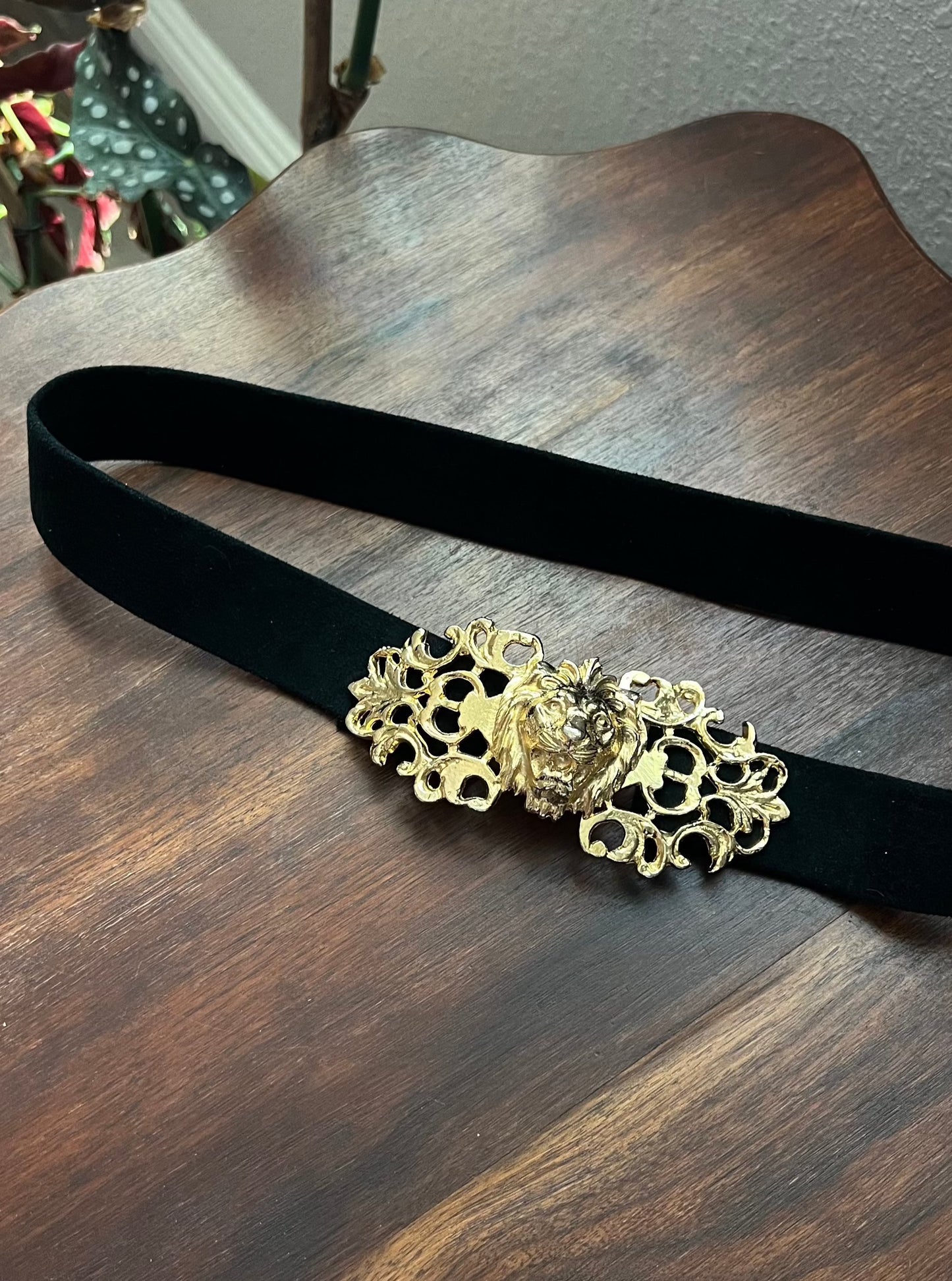 Vintage Gold Lion Head Soft Belt - S/M