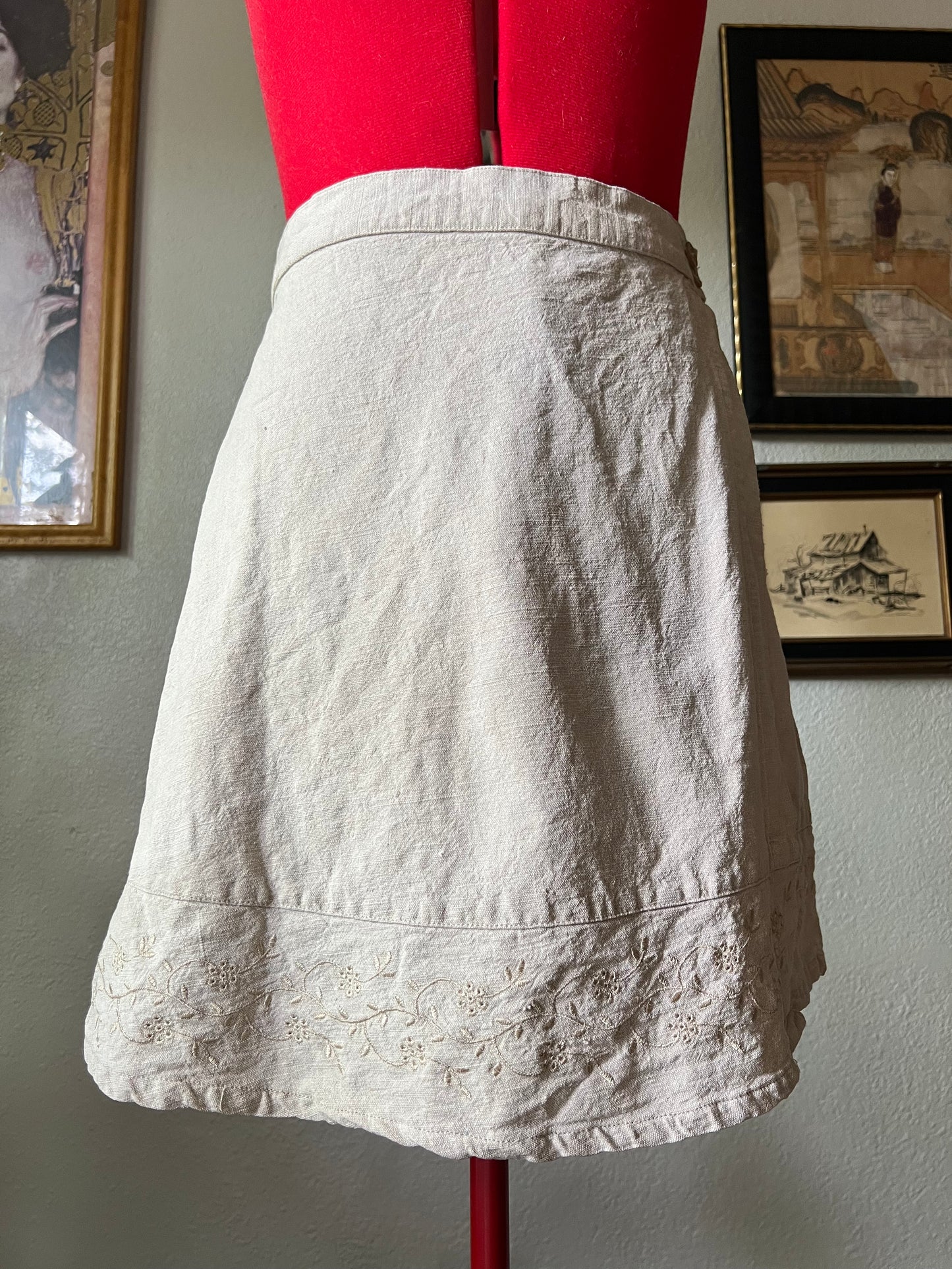 90s Cherokee Beige Linen Skirt Skort Shorts with Flower Embroidery - 28"