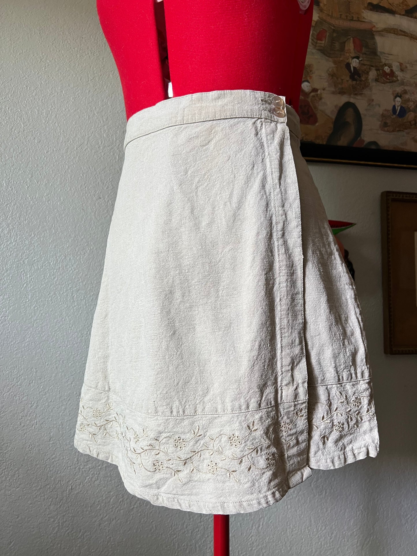 90s Cherokee Beige Linen Skirt Skort Shorts with Flower Embroidery - 28"