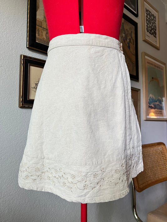 90s Cherokee Beige Linen Skirt Skort Shorts with Flower Embroidery - 28"